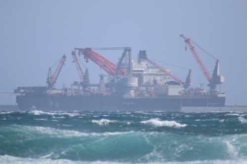 8 Beaufort windsurfing at El Cabezo in El Medano