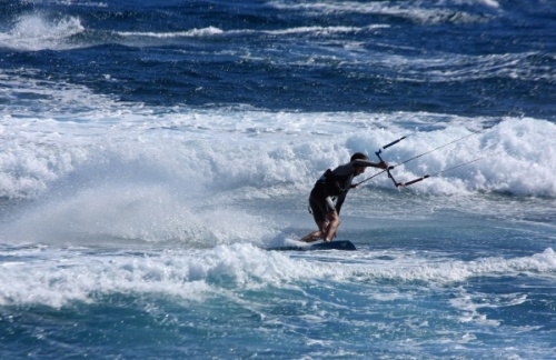Kitesurfing in El Medano Harbour Wall Muelle 03-12-2012
