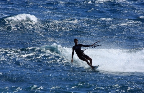 Kitesurfing in El Medano Harbour Wall Muelle 03-12-2012