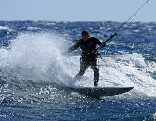 Kitesurfing in El Medano Harbour Wall Muelle 03-12-2012