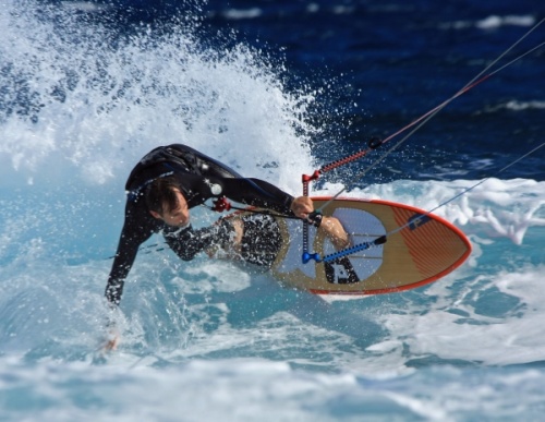 Kitesurfing in El Medano Harbour Wall Muelle 03-12-2012