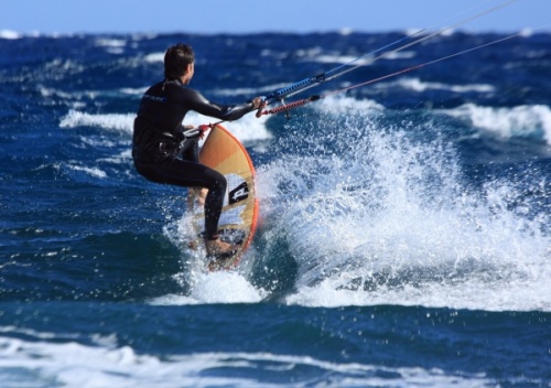 Kitesurfing in El Medano Harbour Wall Muelle 03-12-2012