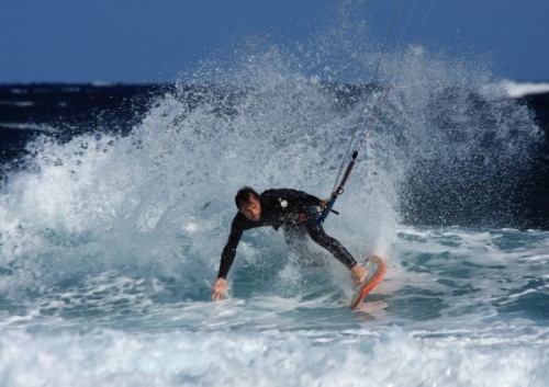 Kitesurfing in El Medano Harbour Wall Muelle 03-12-2012