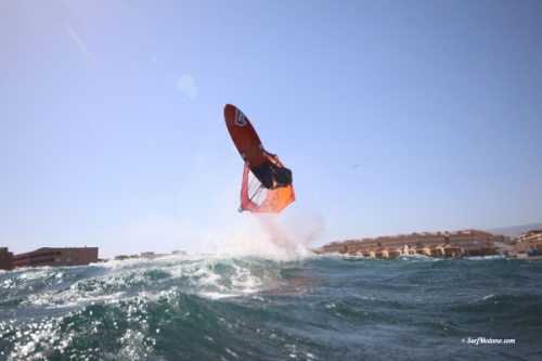 Light wind wave windsurfing at El Cabezo in El Medano Tenerife 13-03-2019