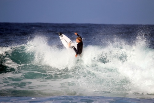 Surfing in Las Americas Derecha izquierda surf 07-01-2018