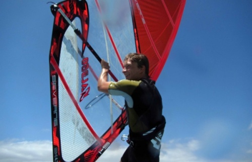 Windsurfing and kitesurfing at Harbour Wall  Muelle in El Medano 17-04-2013