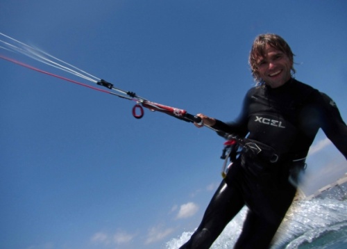Windsurfing and kitesurfing at Harbour Wall  Muelle in El Medano 17-04-2013
