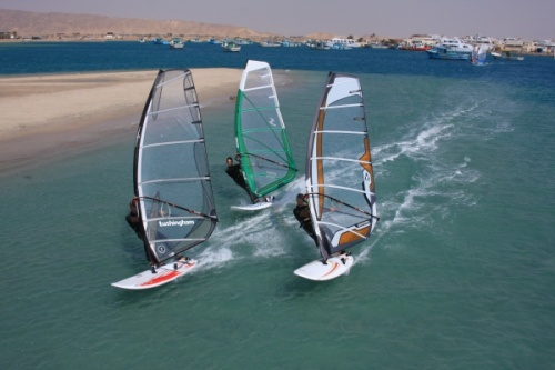 Windsurfing speed and race sailing