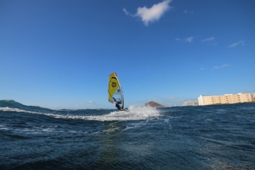 Morning wave windsurfting at El Cabezo in El Medano 23-03-2017